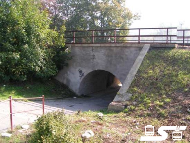 Kliknut�m okno zav�ete