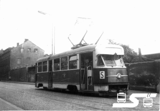 Kliknut�m okno zav�ete
