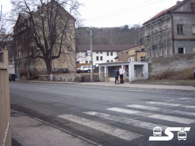 Kliknut�m okno zav�ete