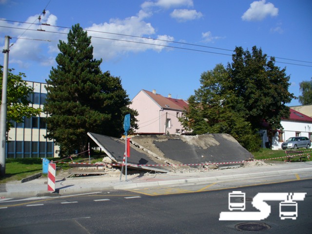 Kliknut�m okno zav�ete
